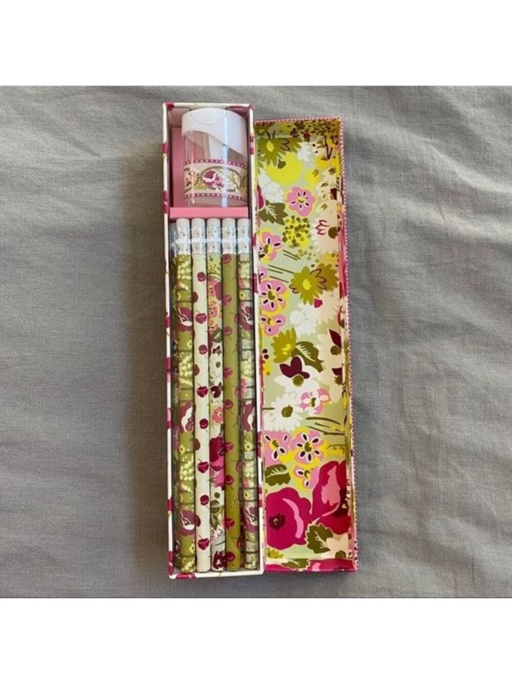 NIB Vera Bradley Pencil Box Set Make Me Blush